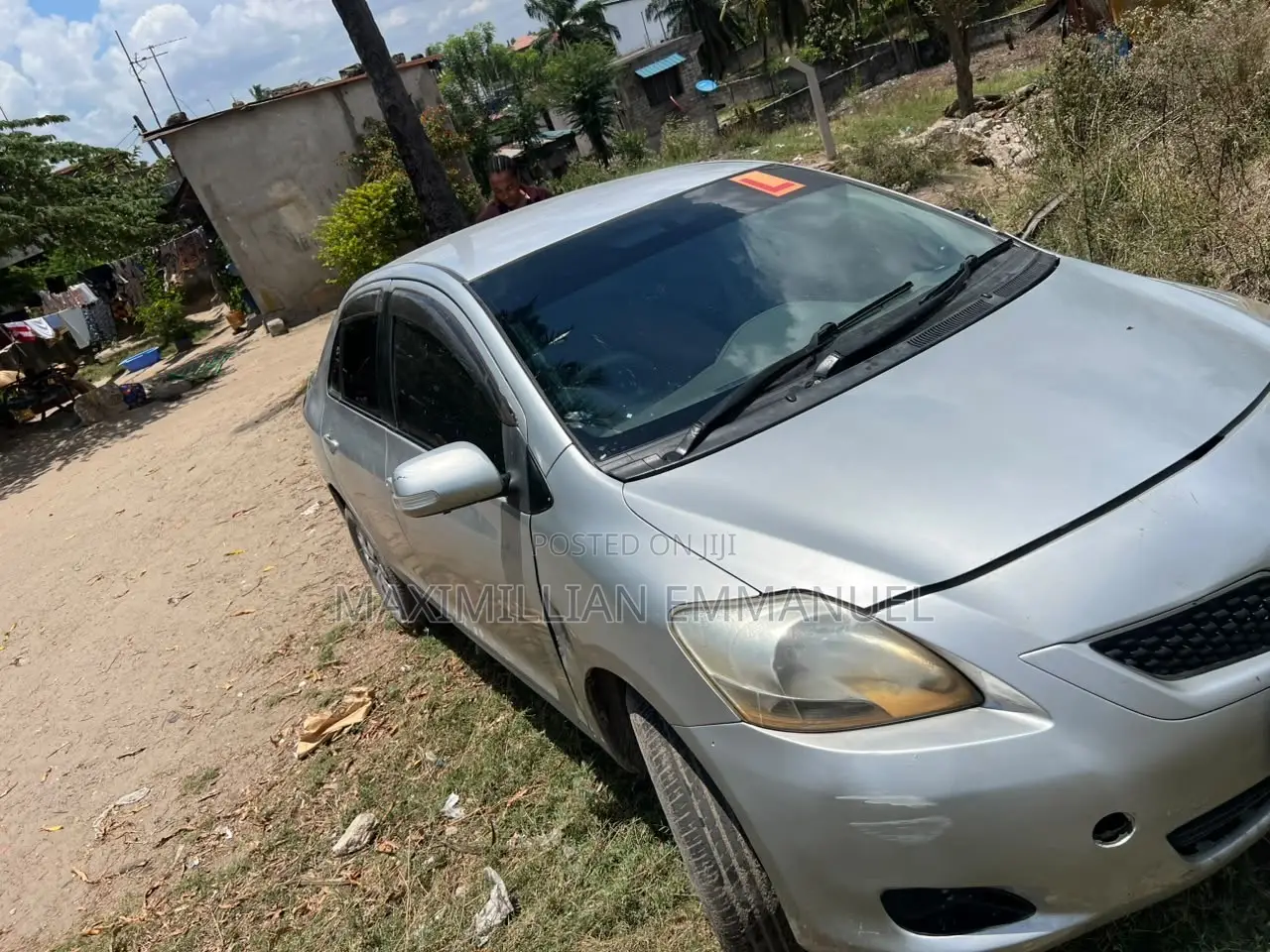 Toyota Belta 2013 Silver