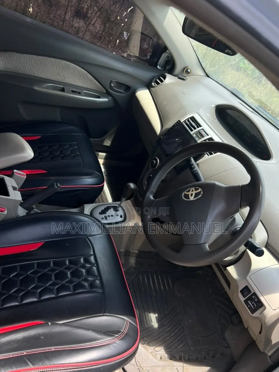 Toyota Belta 2013 Silver