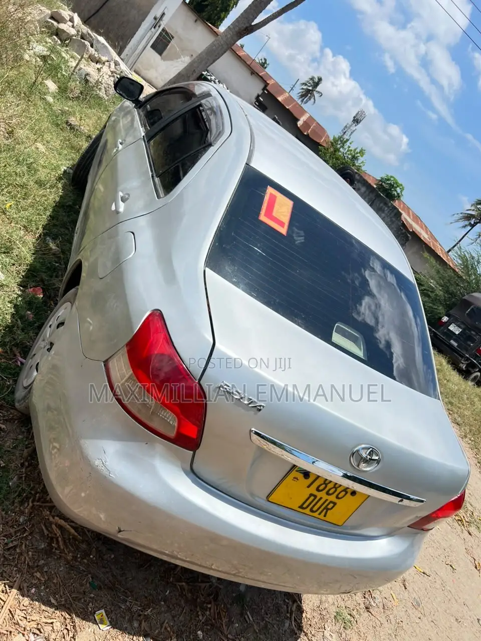 Toyota Belta 2013 Silver