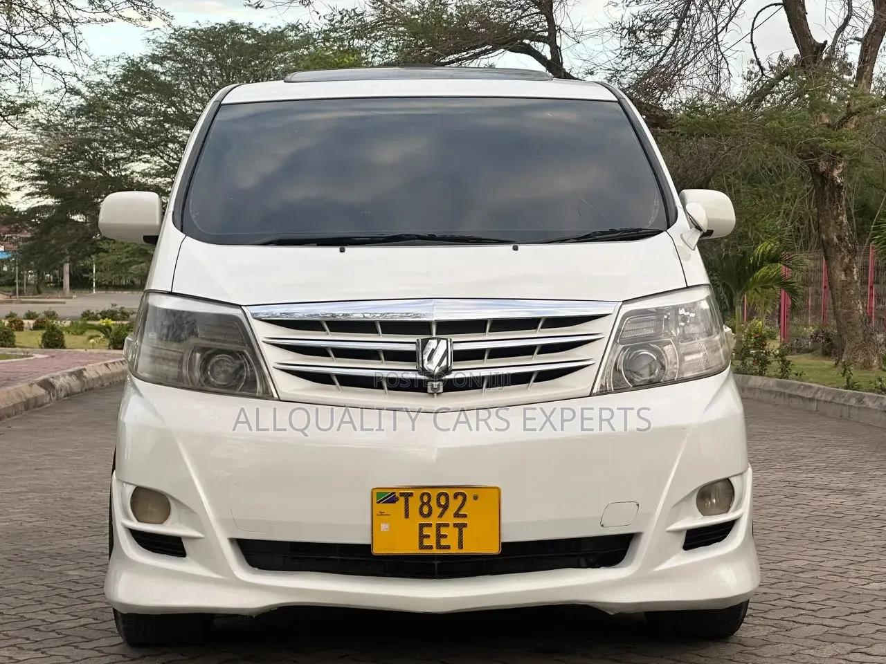 Toyota Alphard 2006 White