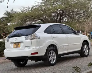 Toyota Harrier 2006 White