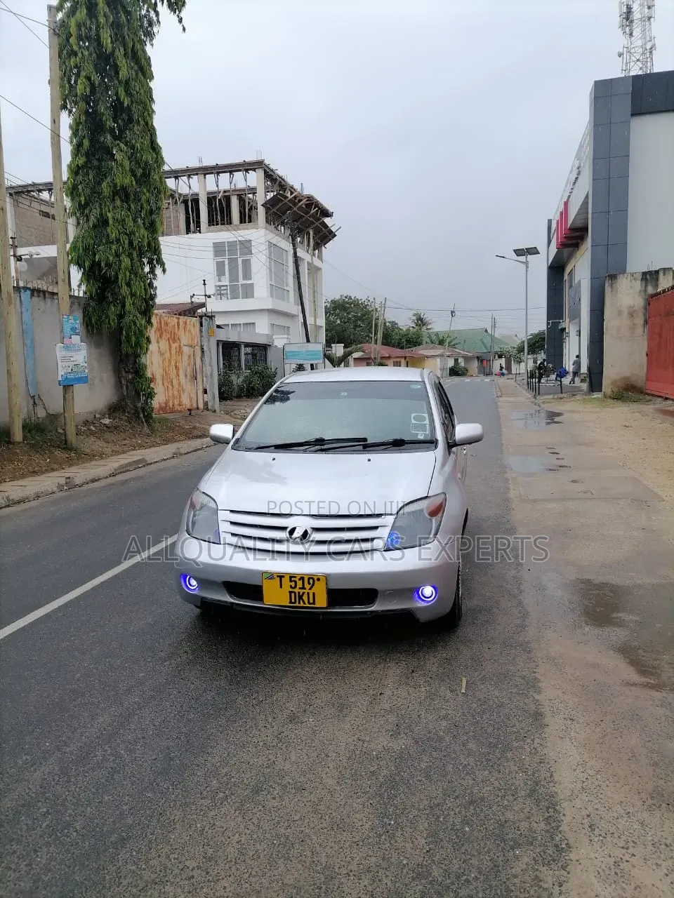 Toyota IST 2003