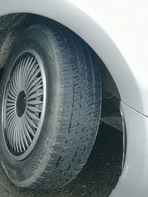 Toyota IST 2003