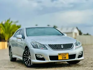 Toyota Crown 2009 Silver