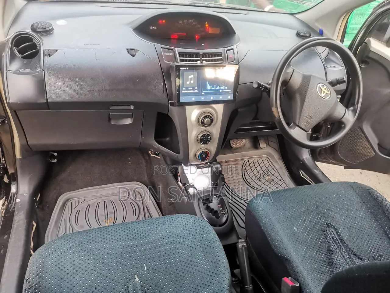 Toyota Vitz 2005 Black