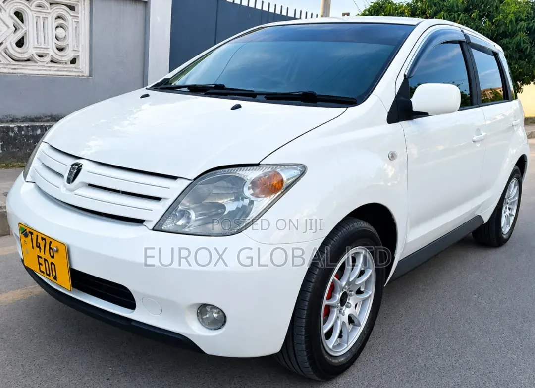 Toyota IST 2007 White