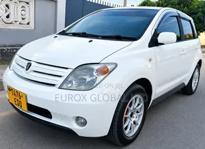 Toyota IST 2007 White
