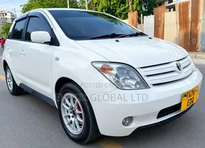 Toyota IST 2007 White