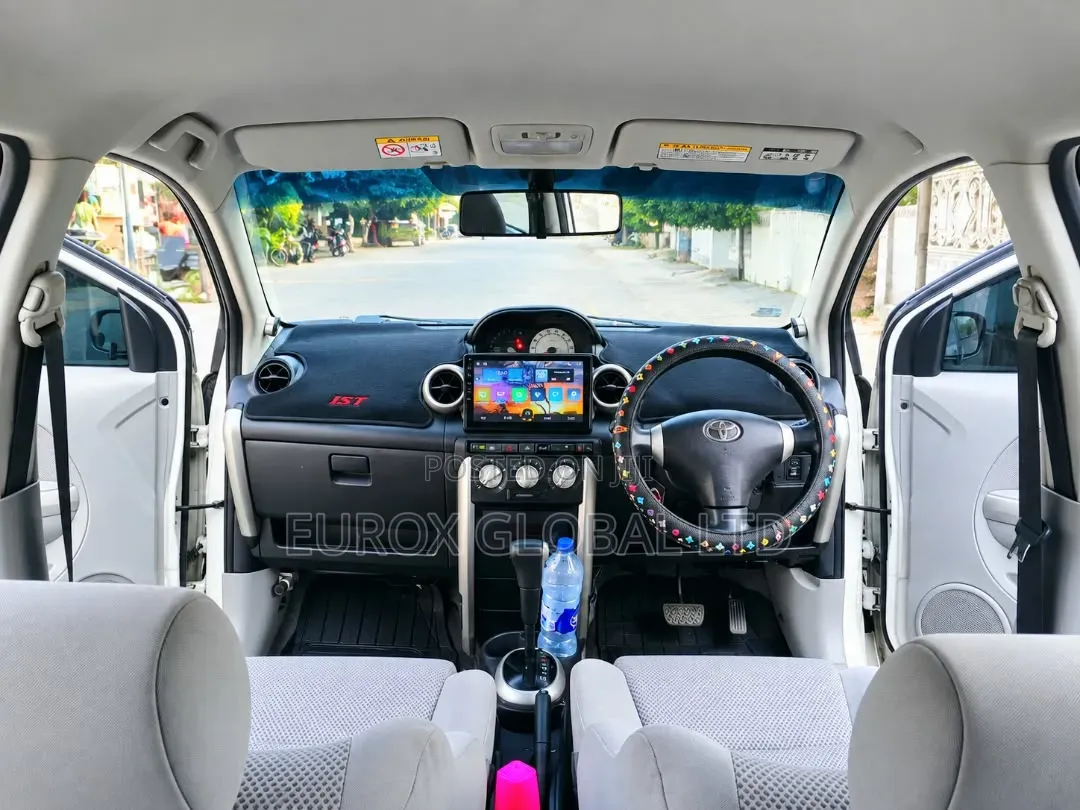 Toyota IST 2007 White