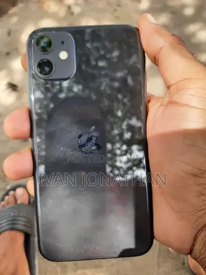 New Apple iPhone 11 64 GB Black