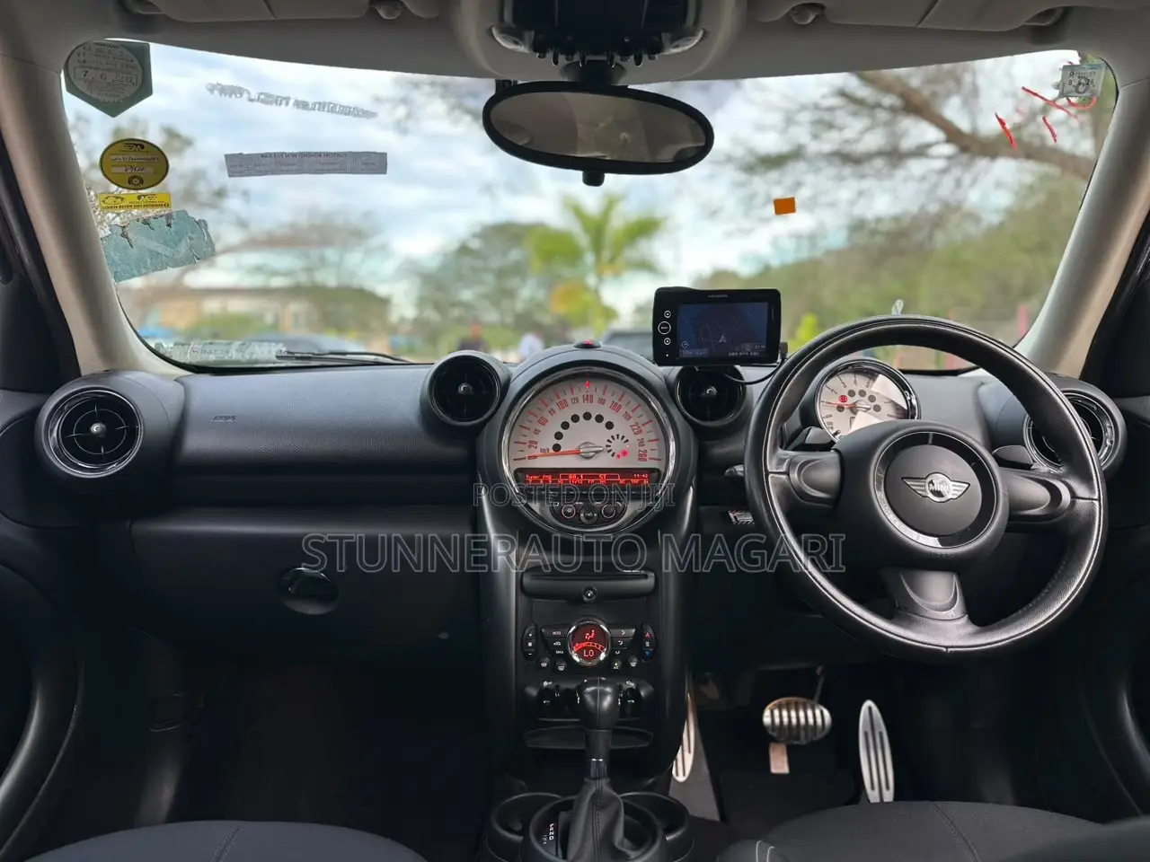 Mini Cooper 2013 Brown