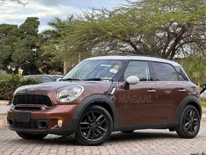 Mini Cooper 2013 Brown