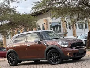 Mini Cooper 2013 Brown