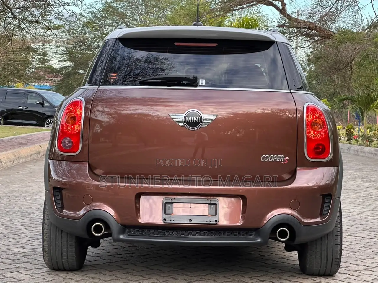 Mini Cooper 2013 Brown