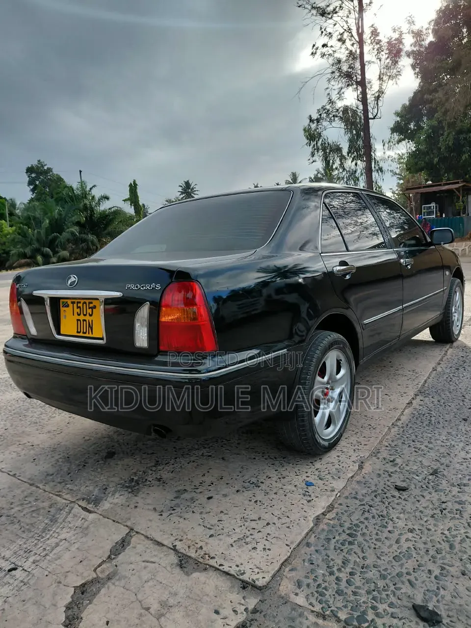 Toyota Progress 2004 Black