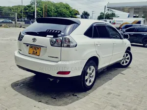 Toyota Harrier 2005