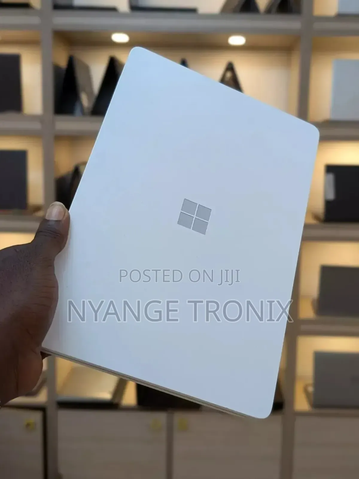 Laptop Microsoft Surface Laptop SE 8GB Intel SSD 128GB