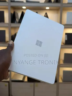 Laptop Microsoft Surface Laptop SE 8GB Intel SSD 128GB