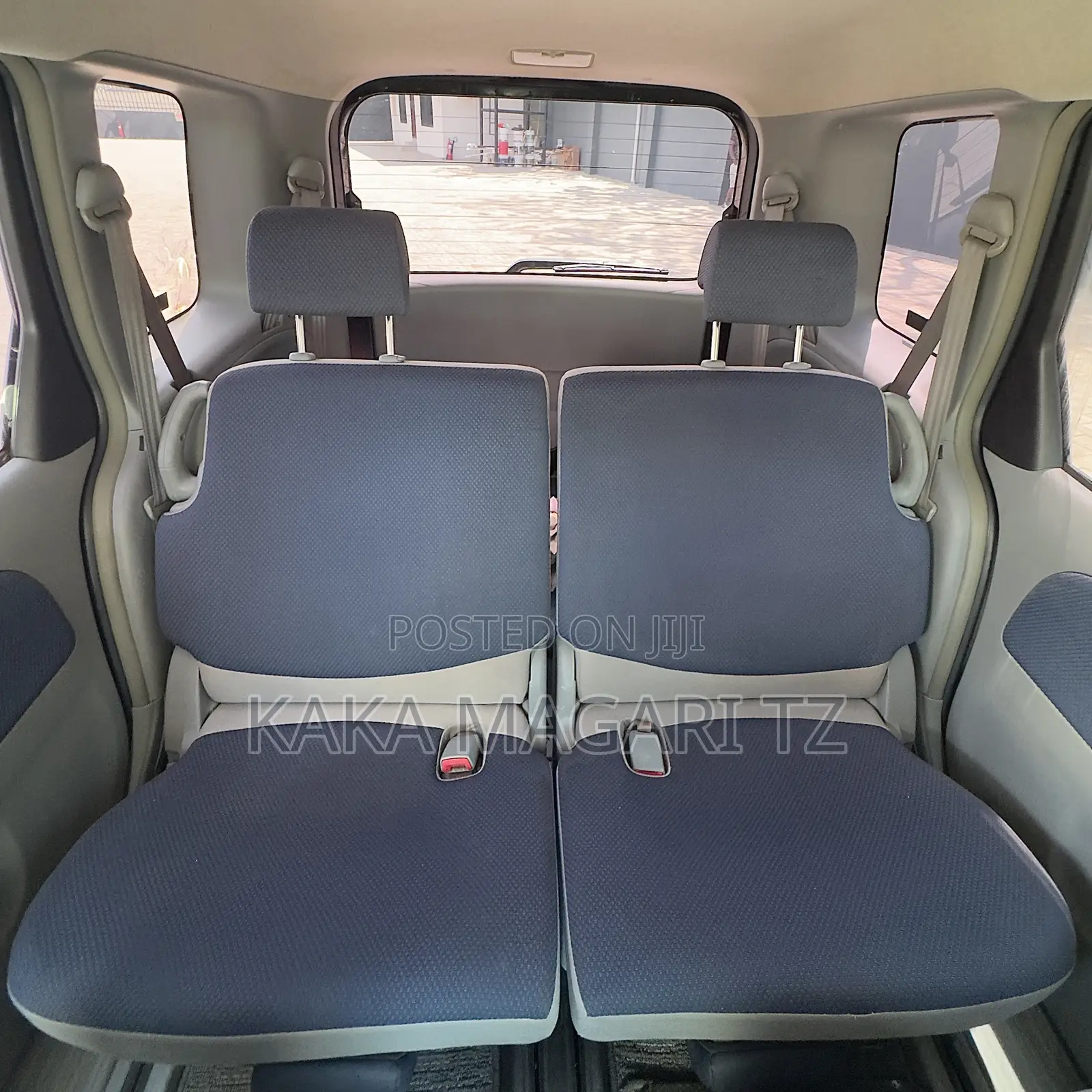 Toyota Sienta 2006 Black