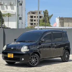 Toyota Sienta 2006 Black