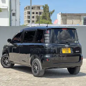 Toyota Sienta 2006 Black
