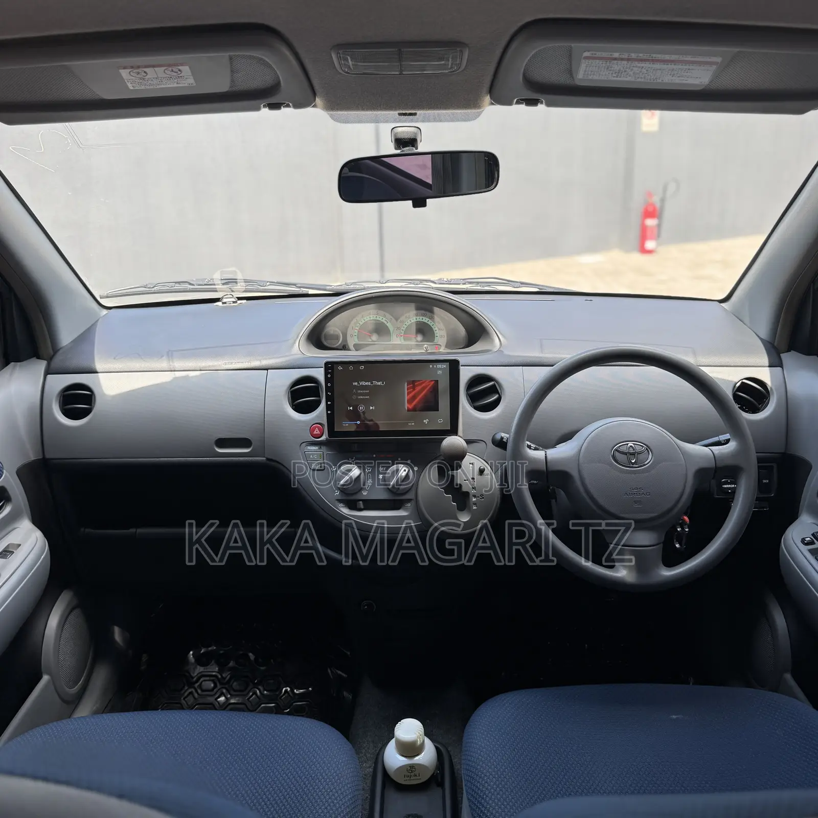 Toyota Sienta 2006 Black