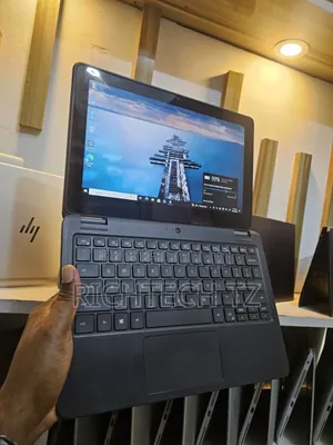 Laptop Dell Latitude 3310 2-in-1 4GB Intel SSD 128GB