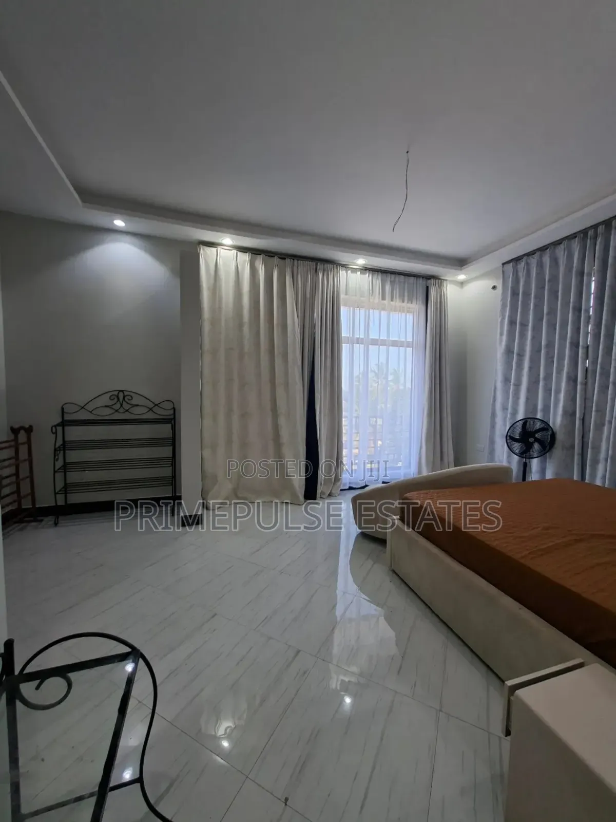 5bdrm House in Goba for rent
