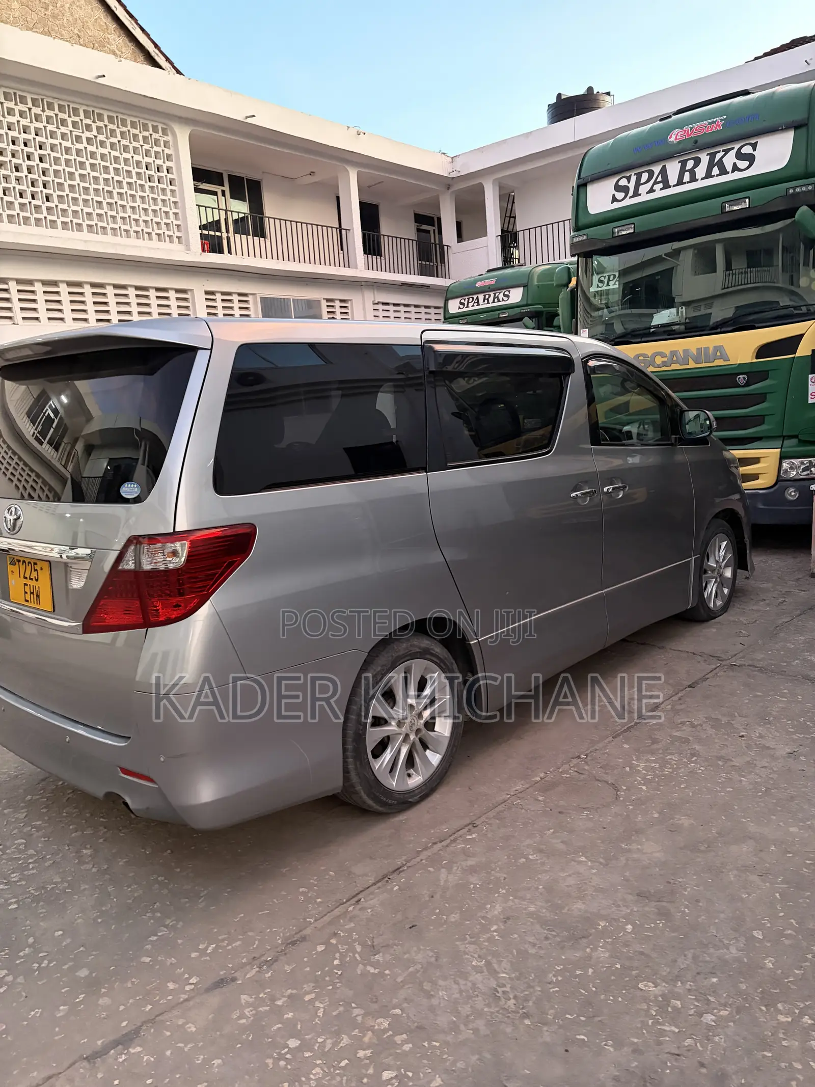 Toyota Alphard 2010 Gray