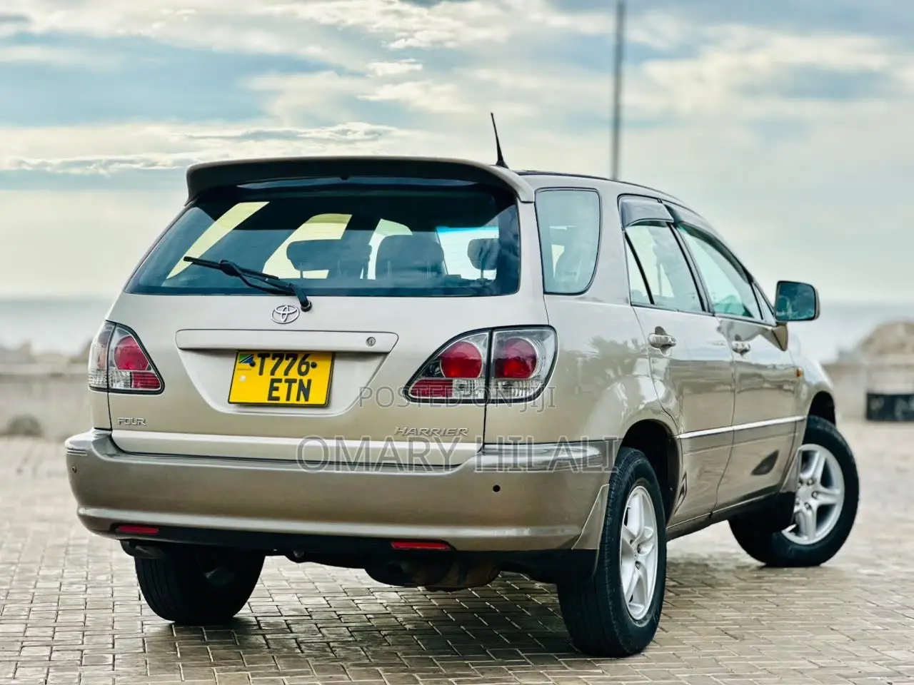 Toyota Harrier 2004 Silver