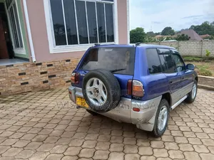 Toyota RAV4 1997 Blue