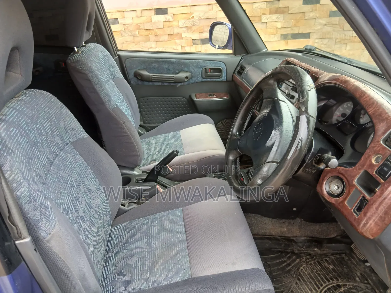 Toyota RAV4 1997 Blue