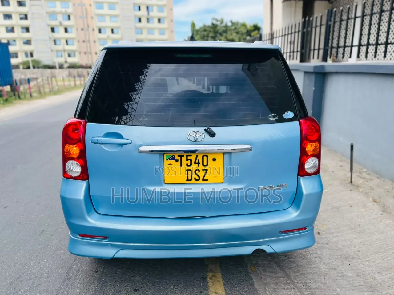 Toyota Raum 2004 Blue