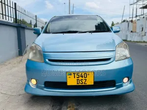 Toyota Raum 2004 Blue