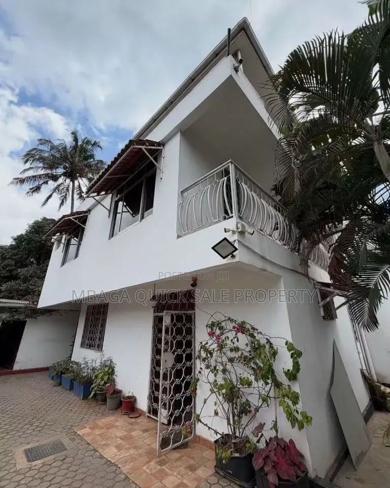 5bdrm House in Masaki for rent