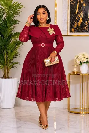 Women’s Pleated Lace Dress
