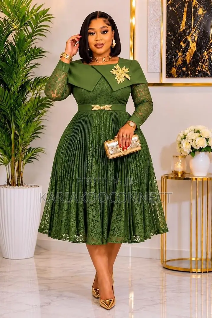 Women’s Pleated Lace Dress