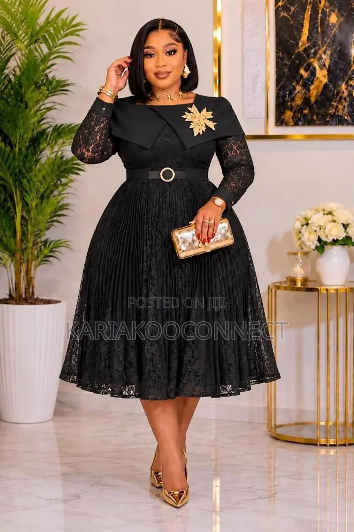 Women’s Pleated Lace Dress