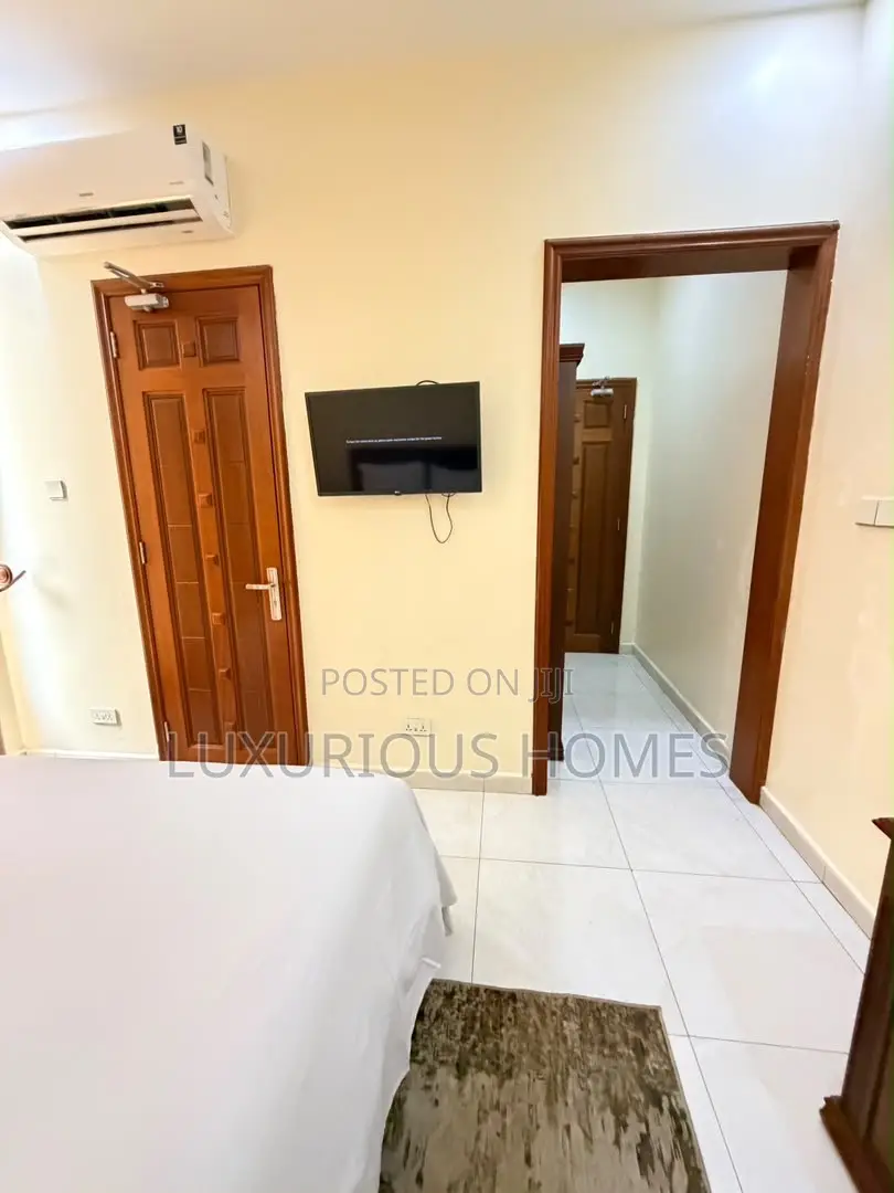 Furnished 2bdrm Apartment in Oyster Bay for rent