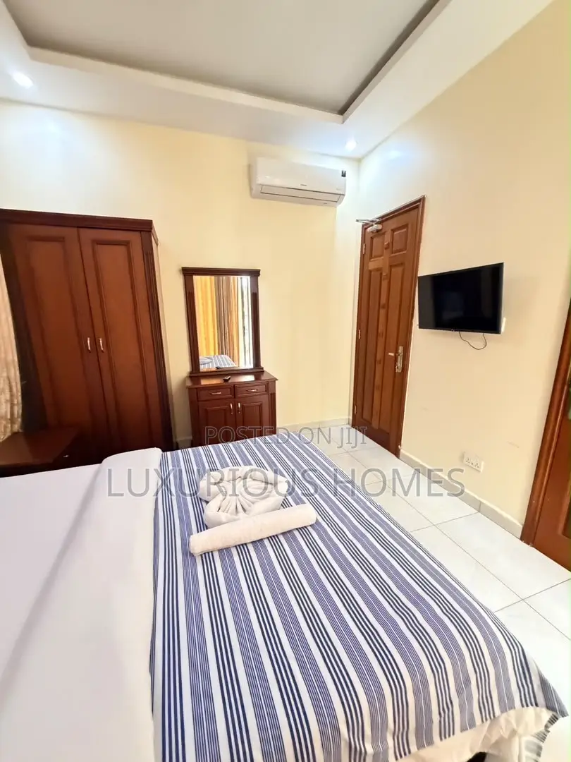 Furnished 2bdrm Apartment in Oyster Bay for rent