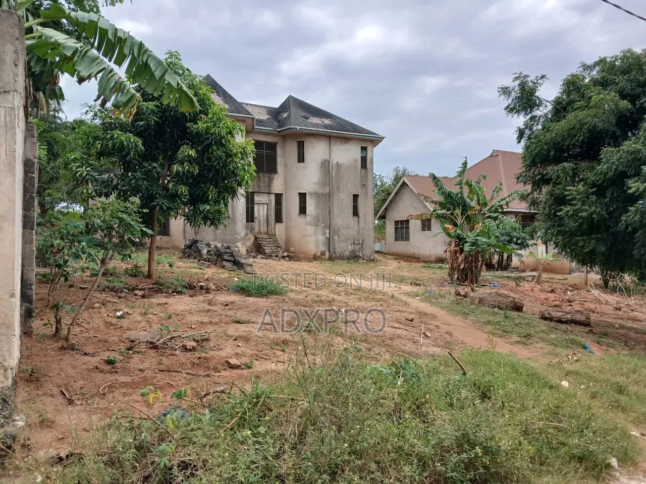 3bdrm House in Mkamba Streat, Mbezi for sale