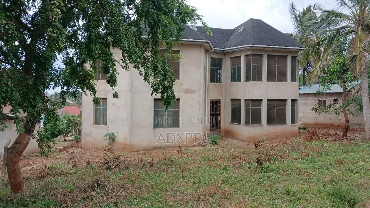 3bdrm House in Mkamba Streat, Mbezi for sale