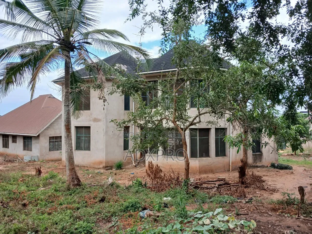 3bdrm House in Mkamba Streat, Mbezi for sale