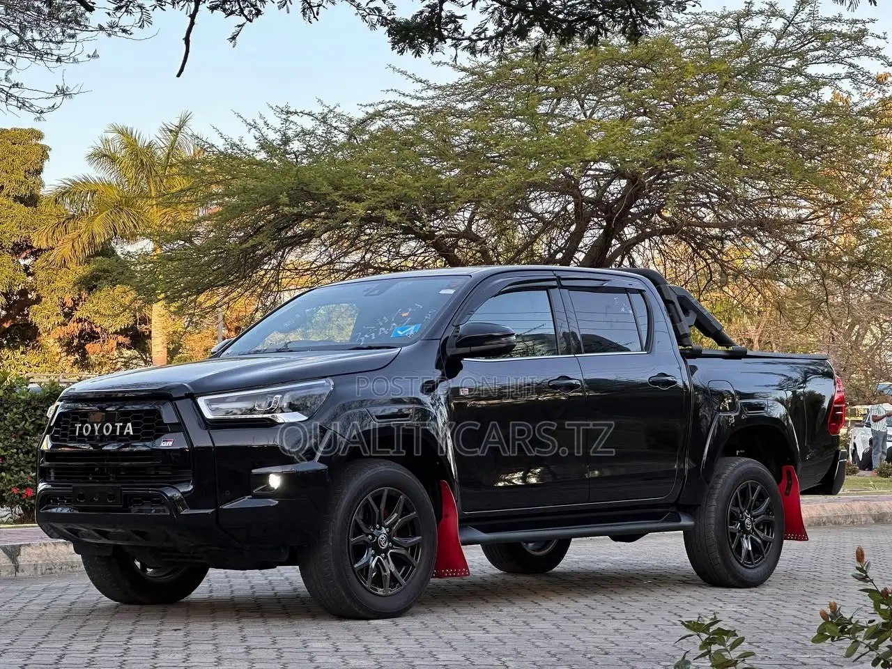 Toyota Hilux 2022 Black