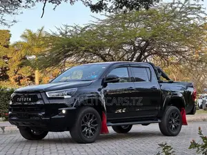 Toyota Hilux 2022 Black