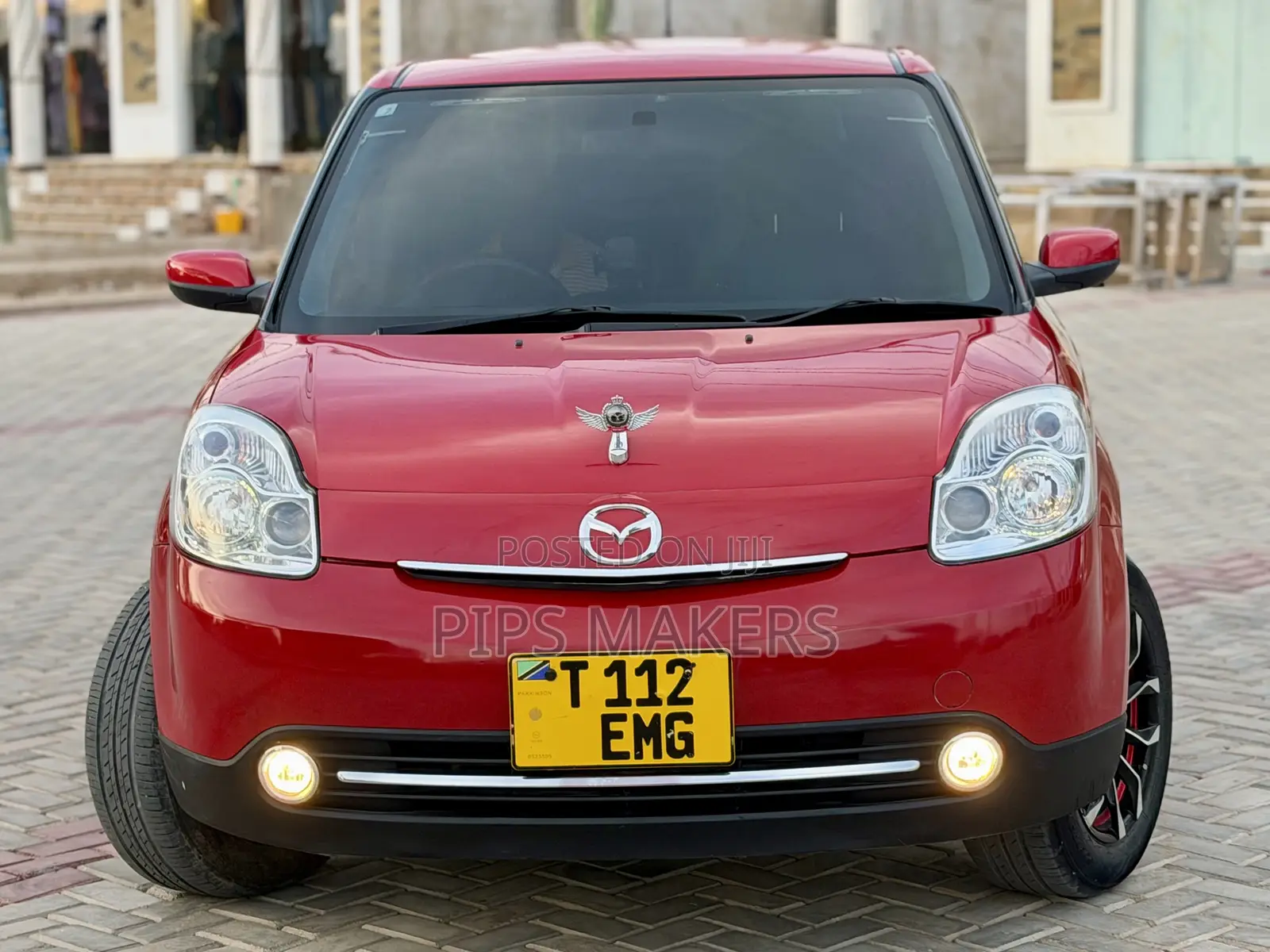 Mazda Verisa 2010 Red