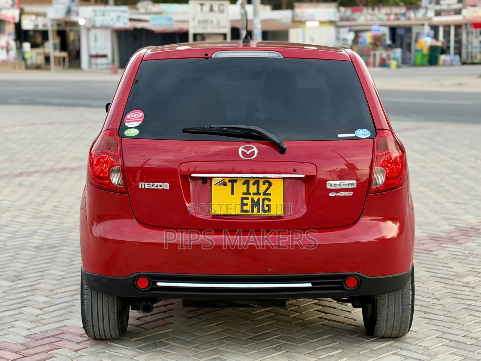 Mazda Verisa 2010 Red
