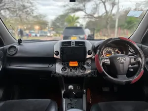 Toyota Vanguard 2012 Black