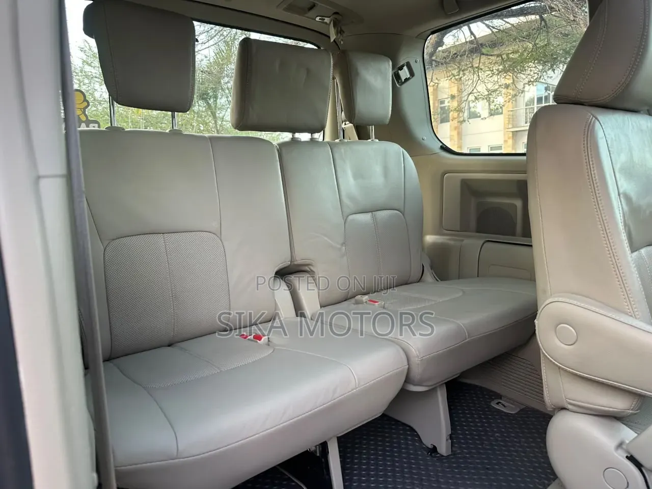 Toyota Noah 2011 Gray
