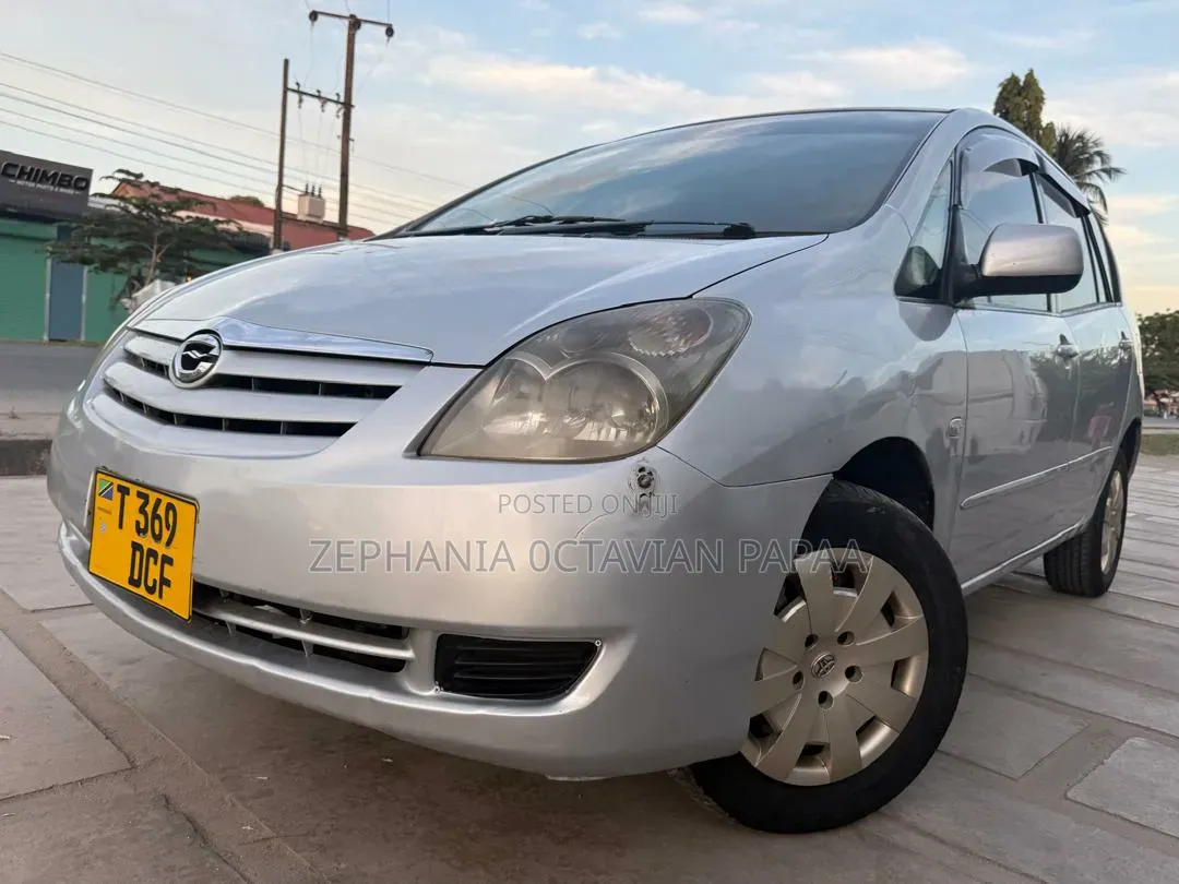 Toyota Corolla Spacio 2003 Silver